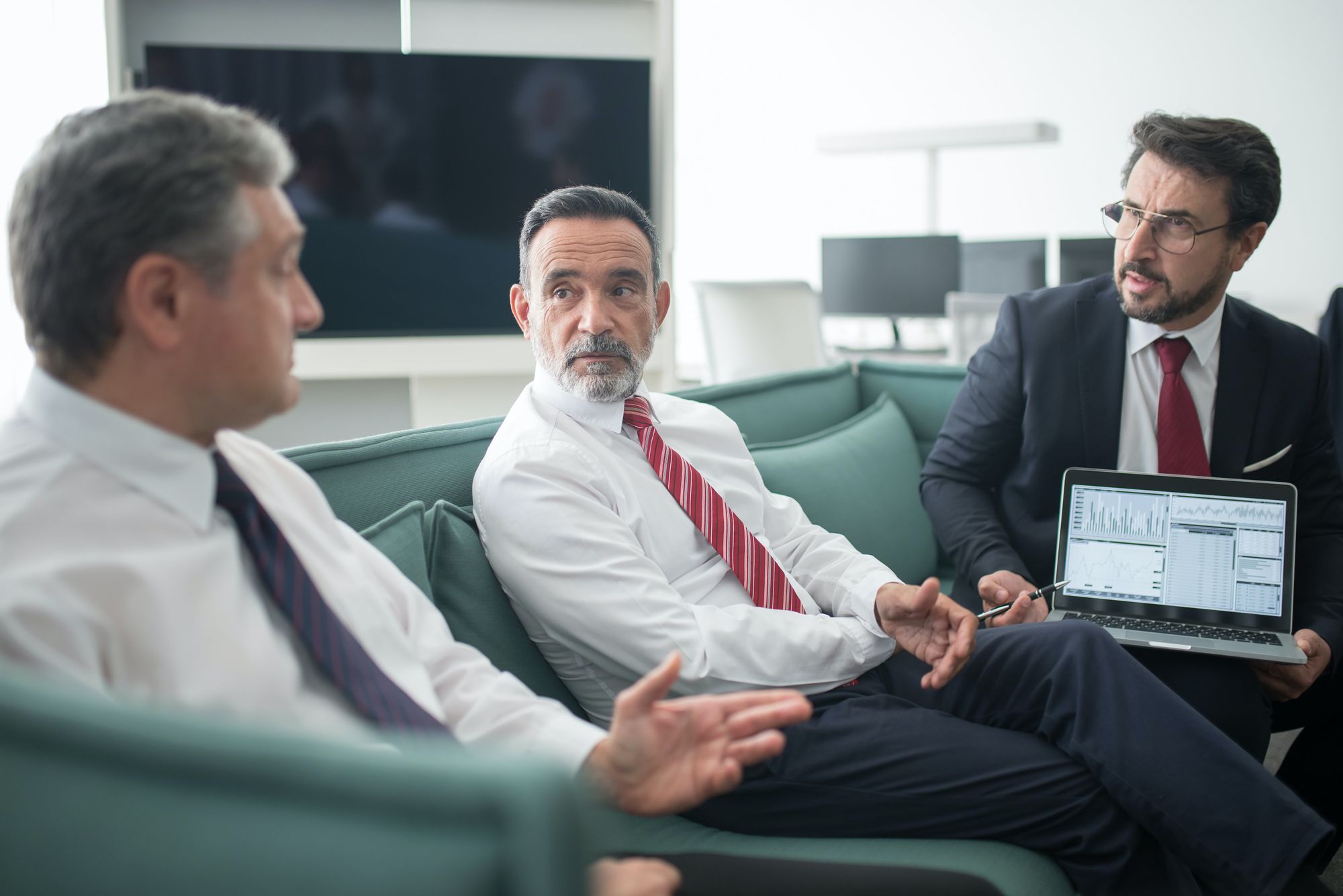 Navigating HR Tool Integration: A Quick Guide to HRIS Harmony